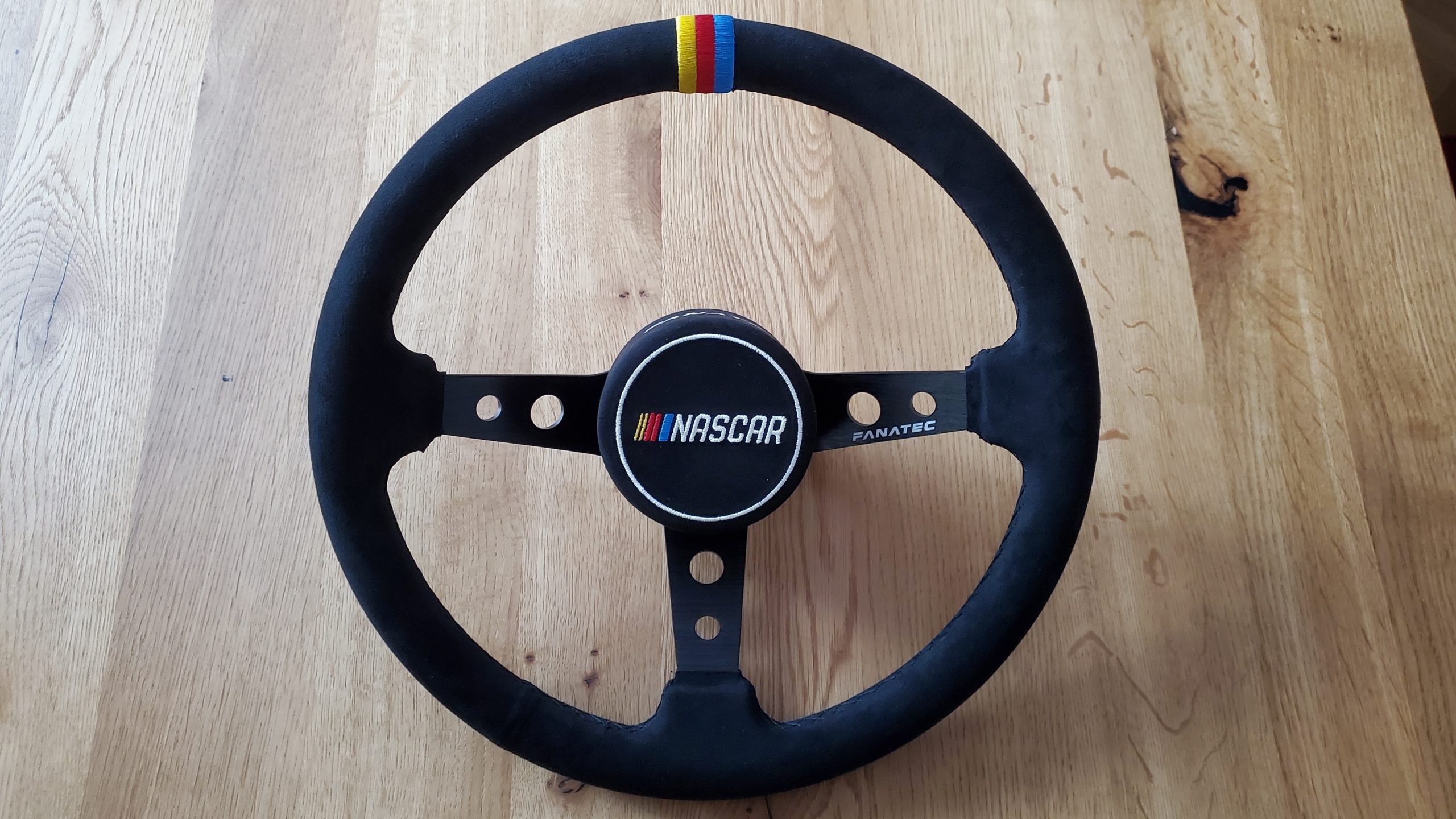 Neues offiziel lizensiertes NASCAR Lenkrad für EURO NASCAR Training