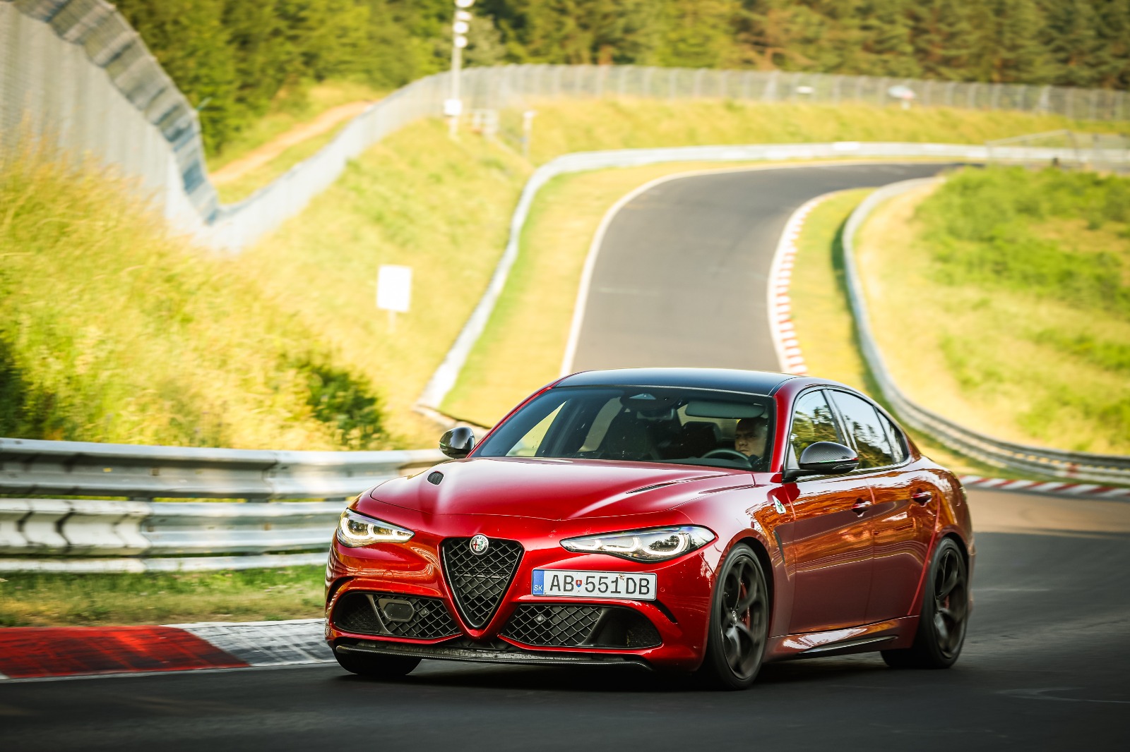 Alfa Romeo Giulia von Matej Samko auf der Nordschleife