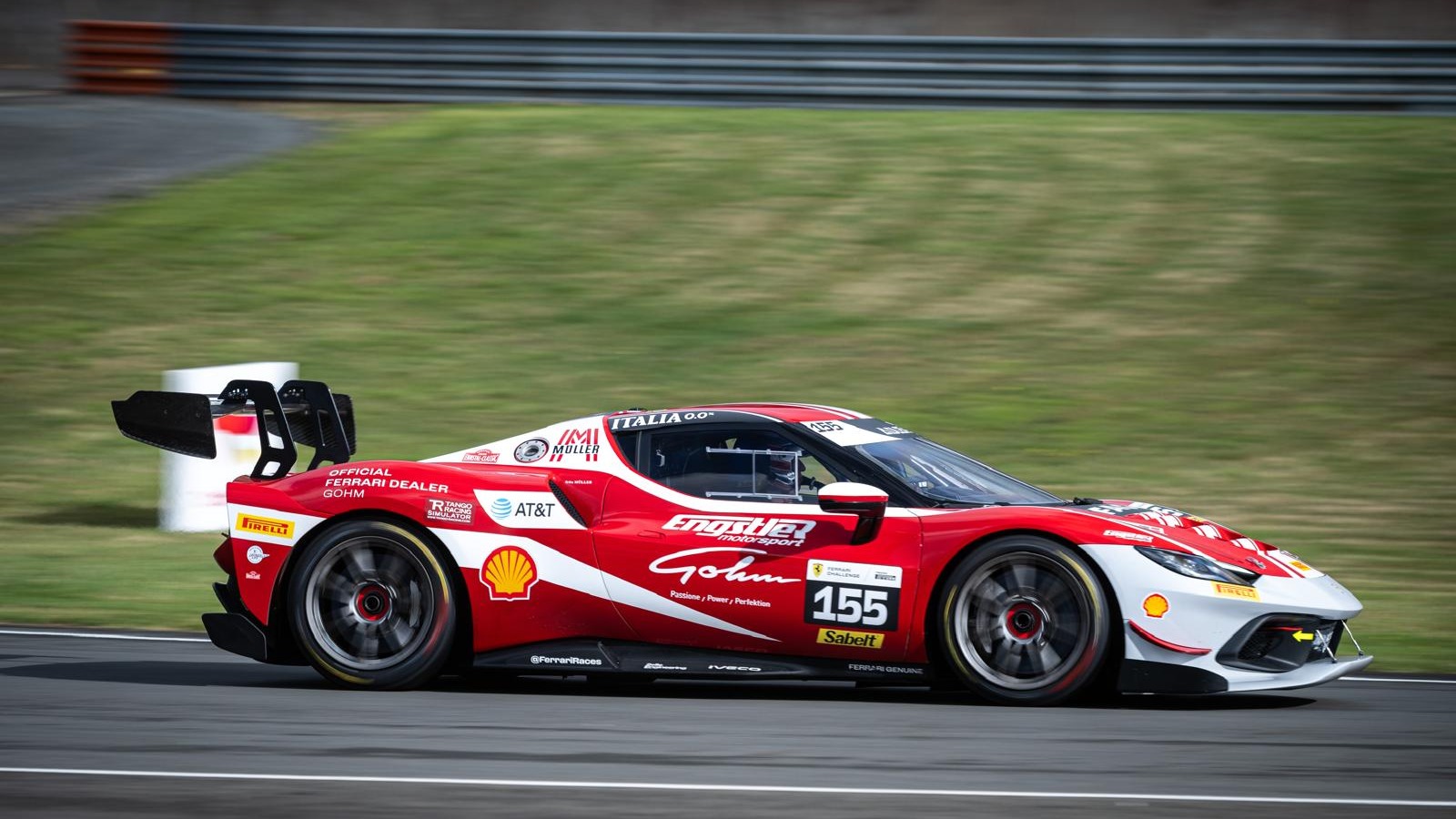 Ferrari 296 Challenge von Friedrich Müller auf der Rennstrecke