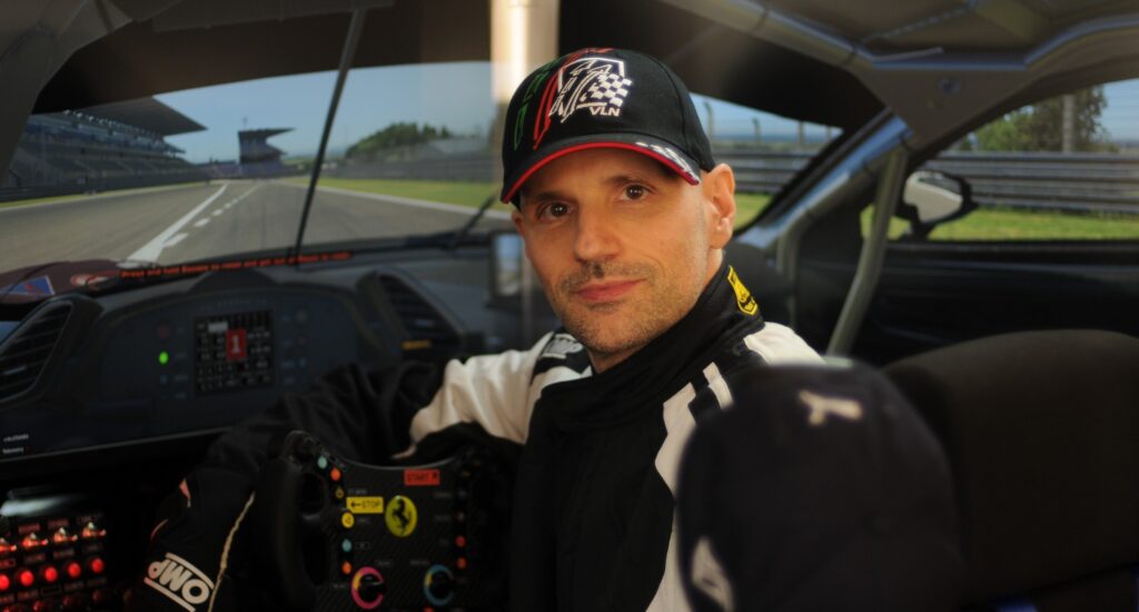 Pro Coaching Training im TANGO RACING Simulator