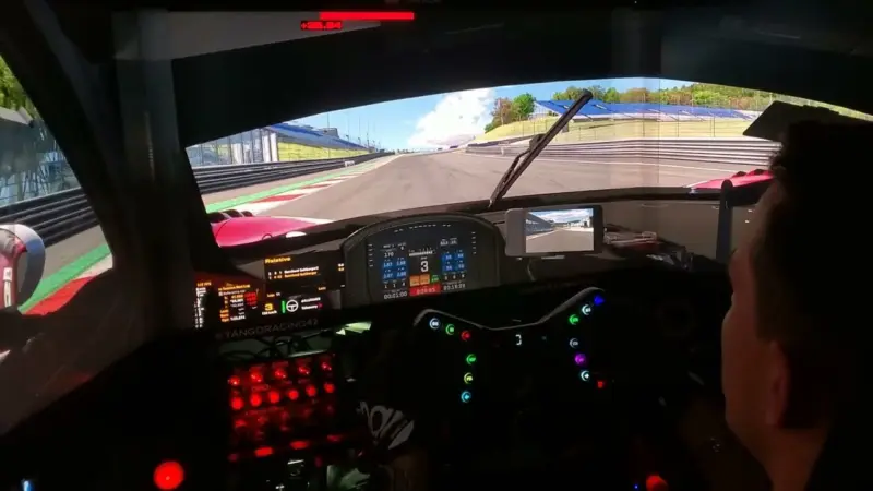 Spannend bis zur letzten Kurve - GT3 Battle am Red Bull Ring zw. McLaren 720S vs. Ferrari 296 GT3
